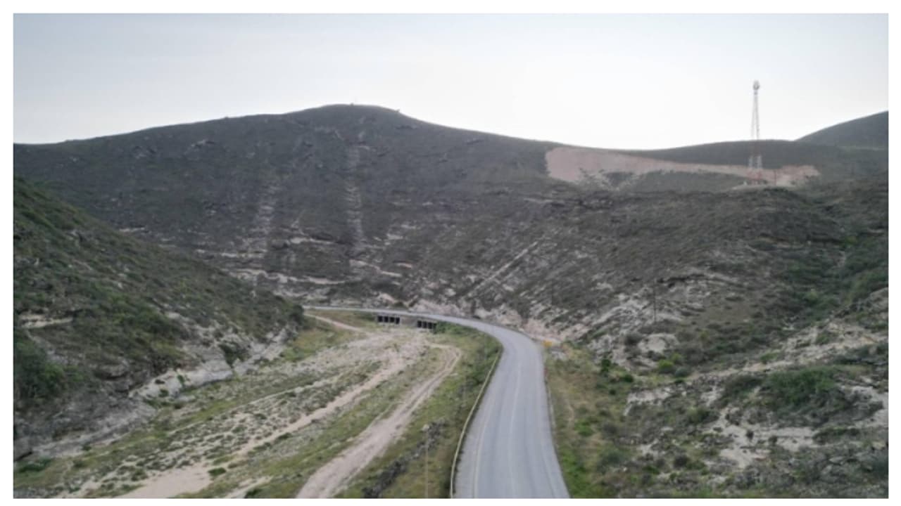 ഒമാനിൽ വമ്പൻ പദ്ധതി വരുന്നൂ; റൈസൂത്ത് അൽ മു​ഗ്സൈൽ റോഡ് ഇരട്ടപ്പാത നിർമാണ കരാറിൽ ഒപ്പുവെച്ചു