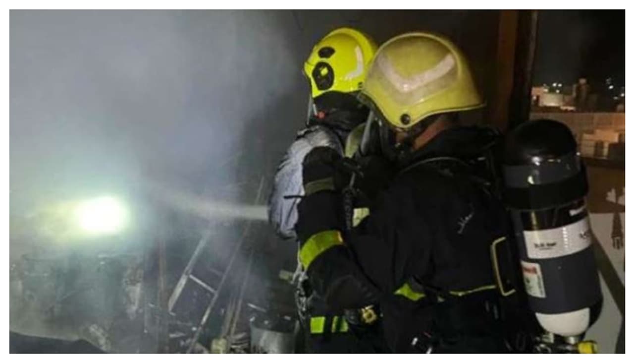 ഒമാനിൽ രണ്ട് വ്യത്യസ്ത അപകടങ്ങൾ; മിനിറ്റുകൾക്കകം സഹായം എത്തിച്ച് സിവിൽ ഡിഫൻസ് സംഘം ഒമാനിൽ രണ്ട് വ്യത്യസ്ത അപകടങ്ങൾ; മിനിറ്റുകൾക്കകം സഹായം എത്തിച്ച് സിവിൽ ഡിഫൻസ് സംഘം