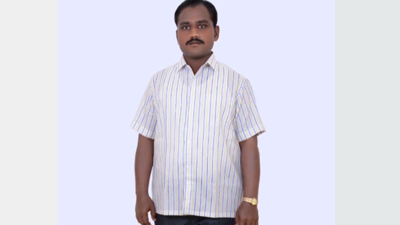 സൗദിയിൽ ആത്മഹത്യ ചെയ്ത പ്രവാസിയുടെ മൃതദേഹം നാട്ടിലെത്തിച്ചു സൗദിയിൽ ആത്മഹത്യ ചെയ്ത പ്രവാസിയുടെ മൃതദേഹം നാട്ടിലെത്തിച്ചു