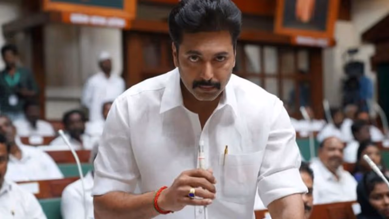 ഇനി രാഷ്‍ട്രീയക്കാരനായി രവി മോഹൻ, ചിത്രത്തിന്റെ അപ്‍ഡേറ്റ് പുറത്ത്