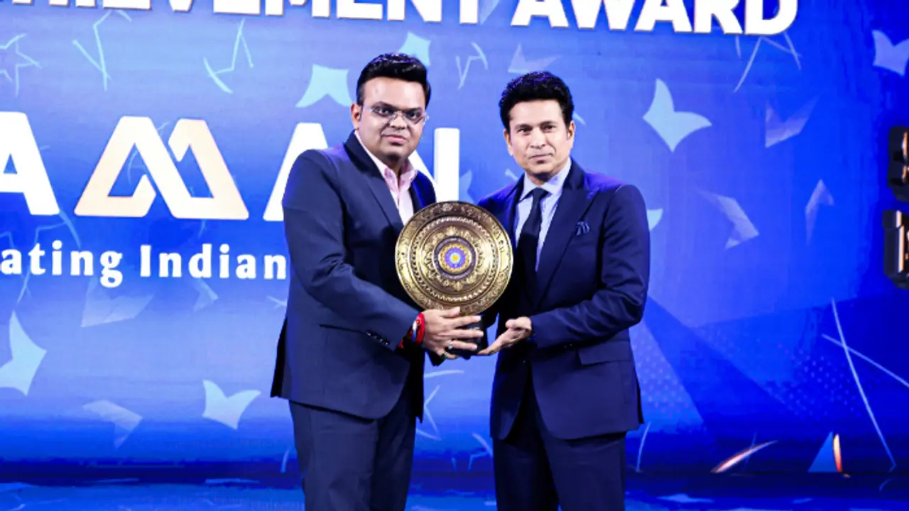 'Look after your game': Tendulkar's advice to youngsters after getting BCCI Lifetime Achievement Award (WATCH) 'Look after your game': Tendulkar's advice to youngsters after getting BCCI Lifetime Achievement Award (WATCH)