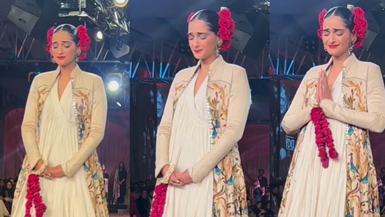 sonam kapoor breaks down in tears on ramp 