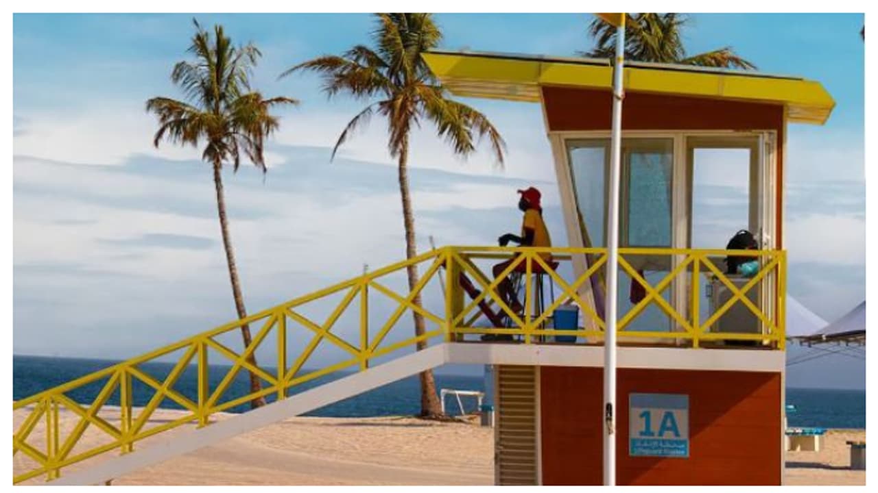 അൽ മംസാർ ബീച്ചിൽ അടിയന്തിര മുന്നറിയിപ്പ് സംവിധാനം അവതരിപ്പിച്ച് ദുബായ് മുനിസിപ്പാലിറ്റി അൽ മംസാർ ബീച്ചിൽ അടിയന്തിര മുന്നറിയിപ്പ് സംവിധാനം അവതരിപ്പിച്ച് ദുബായ് മുനിസിപ്പാലിറ്റി