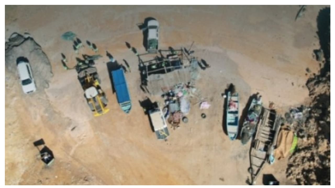 മസ്കറ്റിൽ നിയമം ലംഘിച്ച 16 അനധികൃത ക്യാമ്പുകൾ നീക്കം ചെയ്തതായി അധികൃതർ മസ്കറ്റിൽ നിയമം ലംഘിച്ച 16 അനധികൃത ക്യാമ്പുകൾ നീക്കം ചെയ്തതായി അധികൃതർ