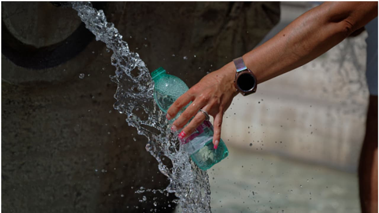 അൾട്രാവയലറ്റ് സൂചിക എട്ടിലേക്ക് എത്തിയ 2 പ്രദേശങ്ങൾ, നാലിടങ്ങളിൽ ഏഴ്; അതീവ ജാഗ്രത വേണമെന്ന് മുന്നറിയിപ്പ് 