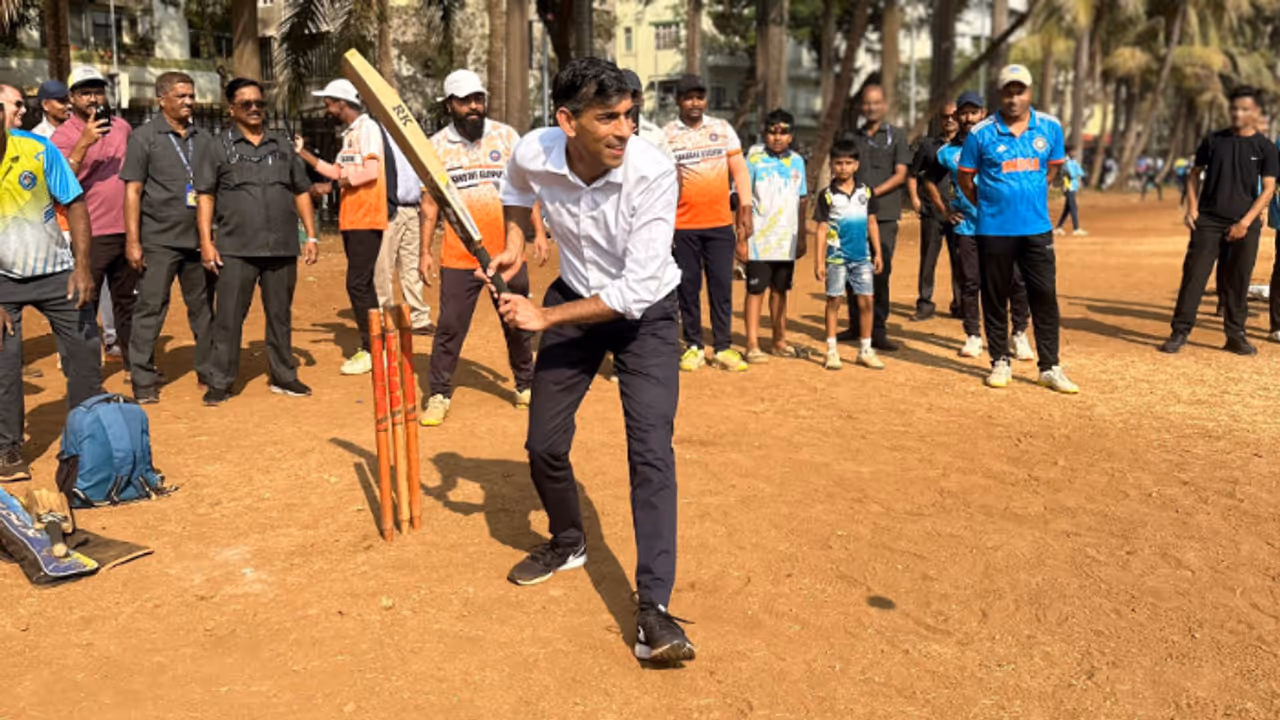Former UK Prime Minister Rishi Sunak visits Parsee Gymkhana in Mumbai, plays tennis ball cricket Former UK Prime Minister Rishi Sunak visits Parsee Gymkhana in Mumbai, plays tennis ball cricket
