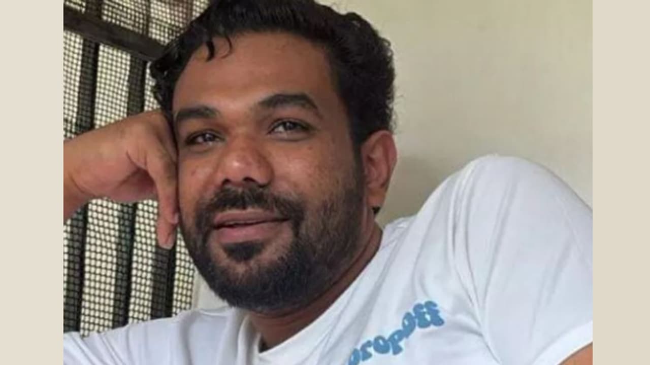 ദുബൈയിൽ കെട്ടിടത്തിൽ നിന്ന് വീണ് മലയാളി യുവാവ് മരിച്ചു ദുബൈയിൽ കെട്ടിടത്തിൽ നിന്ന് വീണ് മലയാളി യുവാവ് മരിച്ചു