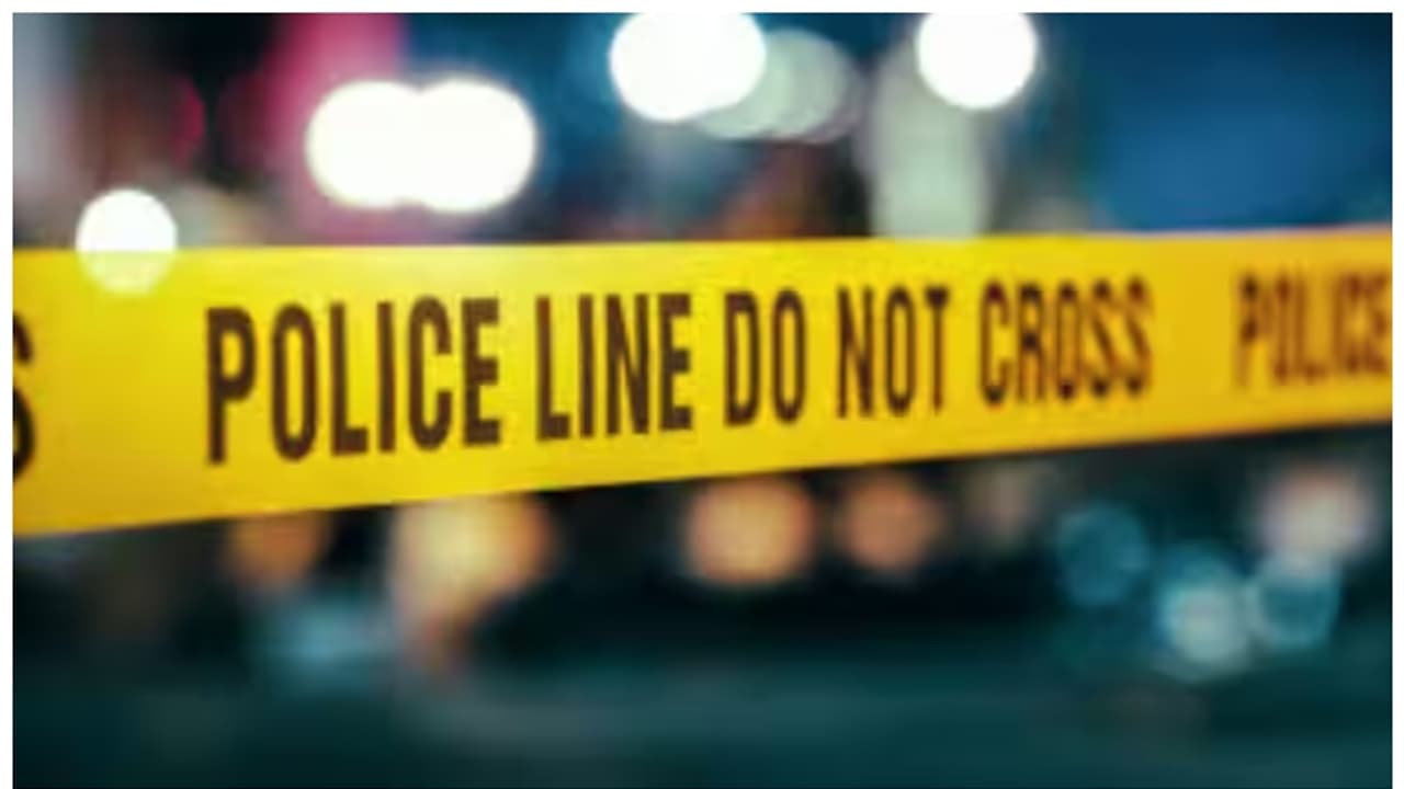 ഷാപ്പിലിരുന്ന് മദ്യപിക്കവേ തർക്കം; അനിയനെ തലക്കടിച്ച് കൊലപ്പെടുത്തി ജ്യേഷ്ഠൻ; രക്ഷപ്പെട്ട പ്രതിക്കായി തെരച്ചിൽ ഷാപ്പിലിരുന്ന് മദ്യപിക്കവേ തർക്കം; അനിയനെ തലക്കടിച്ച് കൊലപ്പെടുത്തി ജ്യേഷ്ഠൻ; രക്ഷപ്പെട്ട പ്രതിക്കായി തെരച്ചിൽ