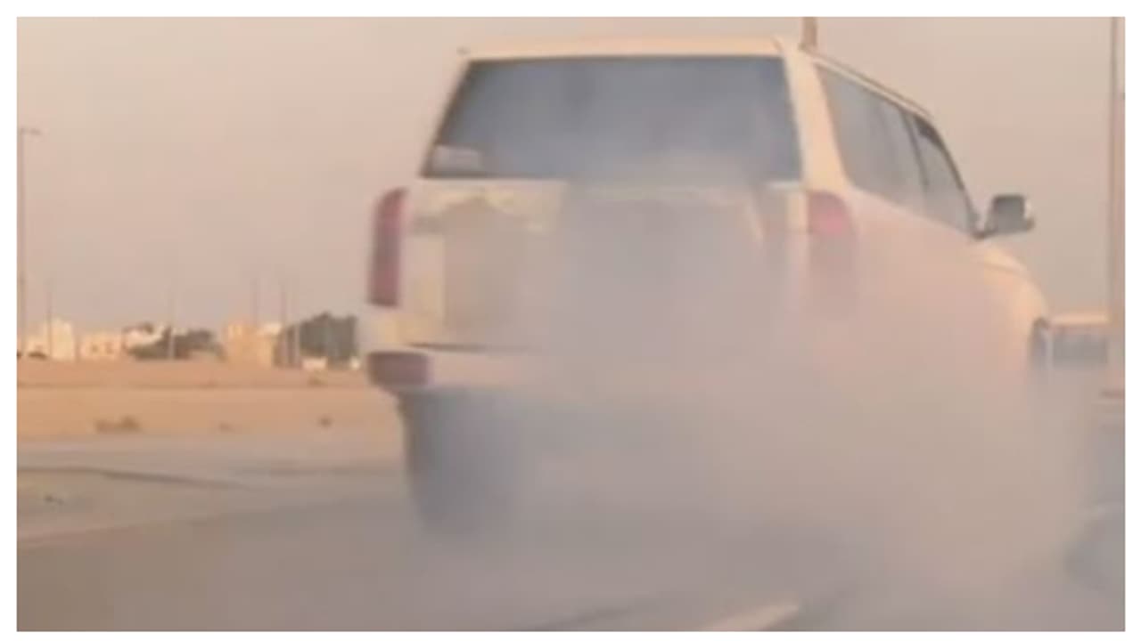 യുഎഇയിൽ അരോചകമായ ശബ്ദം പുറപ്പെടുവിച്ച് ശല്യമുണ്ടാക്കിയ 106 വാഹനങ്ങൾ കണ്ടുകെട്ടി യുഎഇയിൽ അരോചകമായ ശബ്ദം പുറപ്പെടുവിച്ച് ശല്യമുണ്ടാക്കിയ 106 വാഹനങ്ങൾ കണ്ടുകെട്ടി