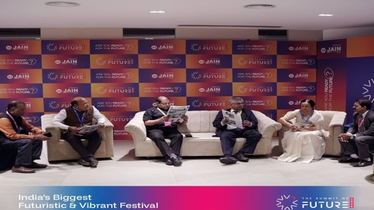 ലിംഗ സമത്വം സ്കൂളുകളിൽ നിന്ന് ആരംഭിക്കണം: ജസ്റ്റിസ് കമാൽ പാഷ ലിംഗ സമത്വം സ്കൂളുകളിൽ നിന്ന് ആരംഭിക്കണം: ജസ്റ്റിസ് കമാൽ പാഷ