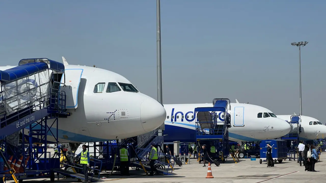 AIIMS Delhi doctor slams IndiGo's 'unprofessionalism & arrogance' over delayed meal service on board; SEE post