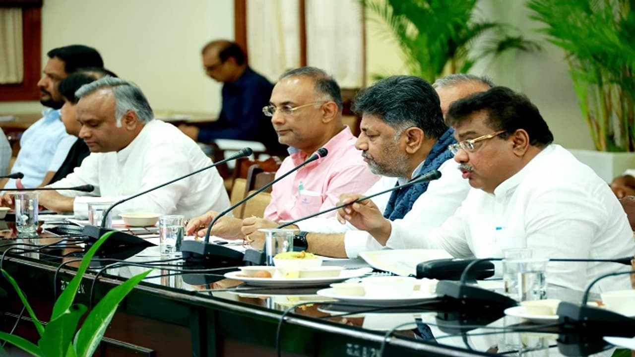 ಇನ್ವೆಸ್ಟ್‌ ಕರ್ನಾಟಕ ಹೂಡಿಕೆ ಸಮಾವೇಶ: 3 ದಿನದಲ್ಲಿ ರಾಜ್ಯಕ್ಕೆ 10 ಲಕ್ಷ ಕೋಟಿ ಸೆಳೆವ ಗುರಿ