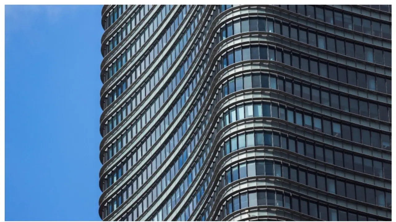 കാഴ്ചയില് 39 നിലകളുള്ള ഒരു കെട്ടിടം, ഉള്ളില് 20,000 പേര് ജീവിക്കുന്നു; 'മിനി സിറ്റി' ആയിമാറിയ കെട്ടിടം കാഴ്ചയില് 39 നിലകളുള്ള ഒരു കെട്ടിടം, ഉള്ളില് 20,000 പേര് ജീവിക്കുന്നു; 'മിനി സിറ്റി' ആയിമാറിയ കെട്ടിടം