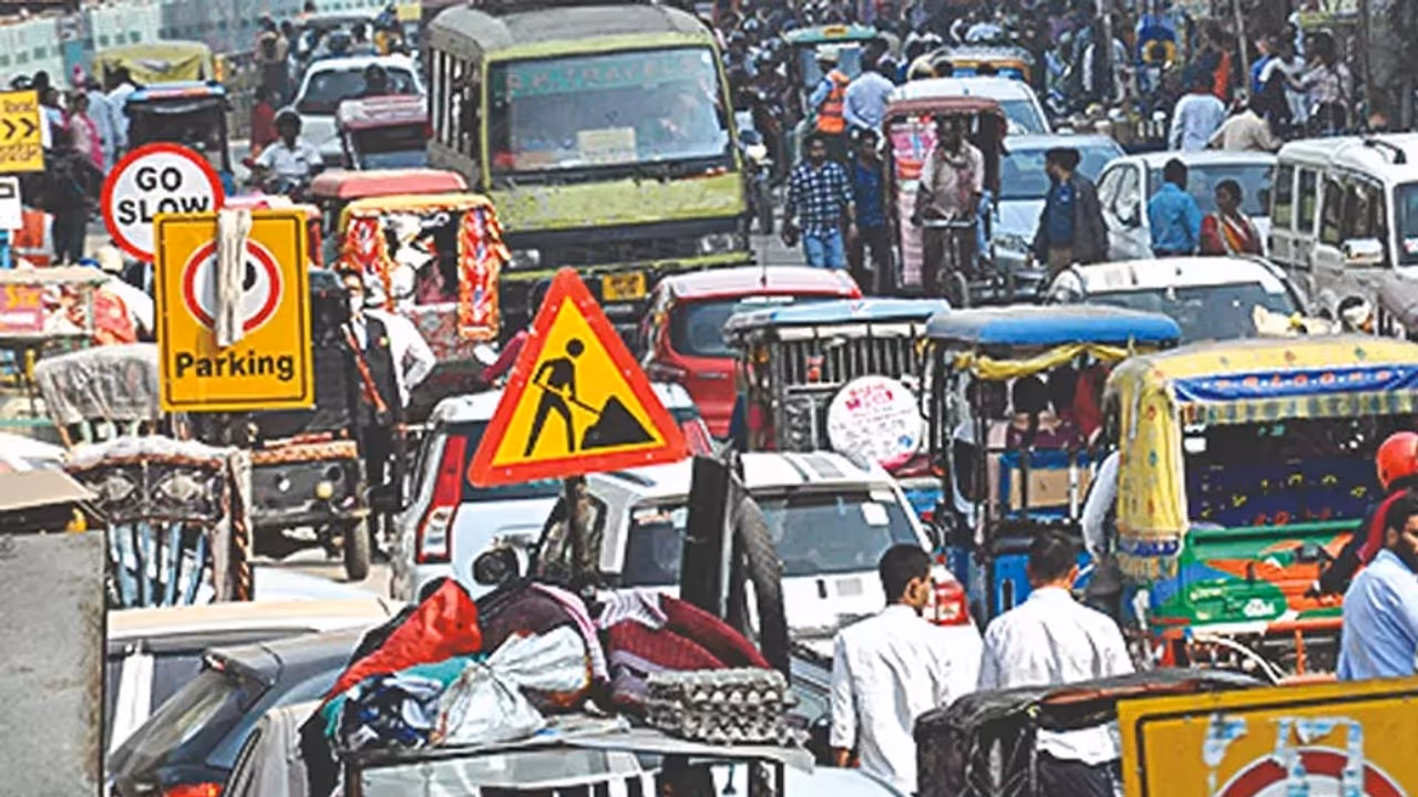 JD Vance in India: Delhi Police issues traffic curbs, road closures ahead of visit