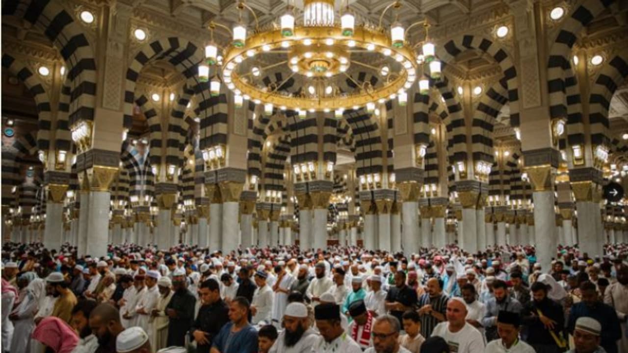 ഇഫ്താർ വിതരണക്കാർക്കായി മദീനയിൽ പോർട്ടൽ ആരംഭിച്ചു ഇഫ്താർ വിതരണക്കാർക്കായി മദീനയിൽ പോർട്ടൽ ആരംഭിച്ചു