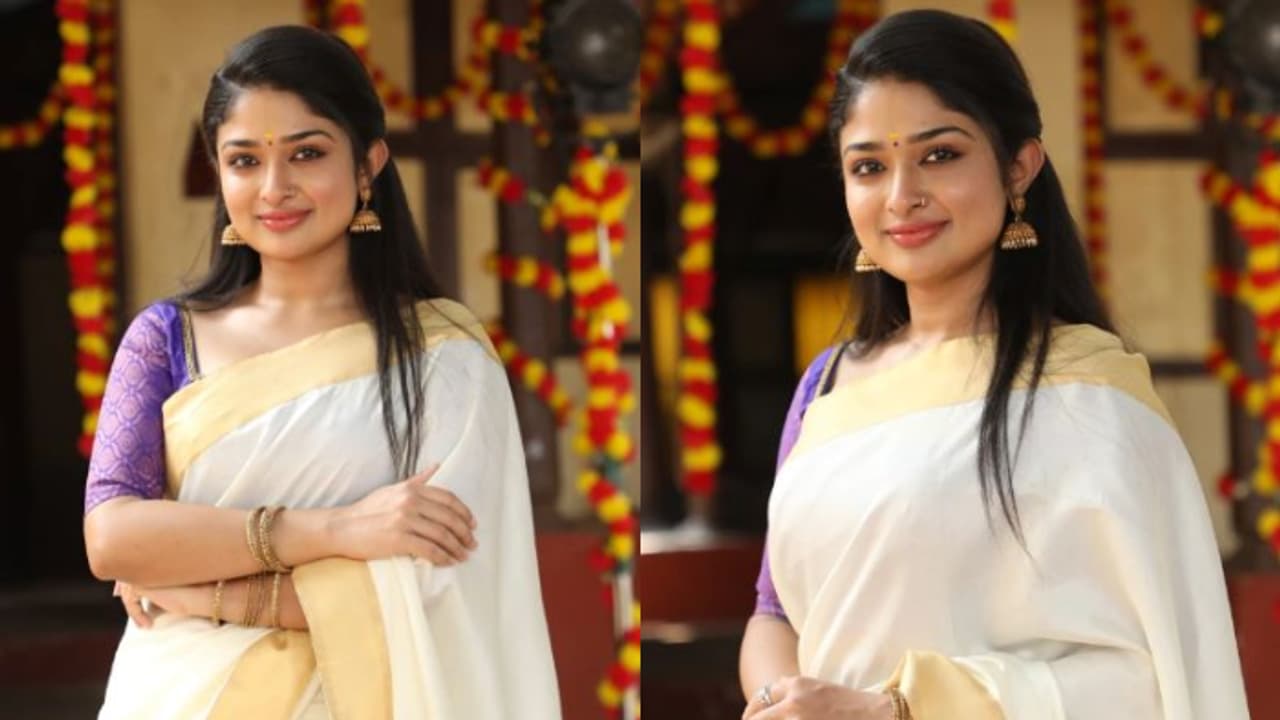 കേരള സാരിയിൽ തിളങ്ങി മലയാളികളുടെ 'ജാനിക്കുട്ടി'; ചിത്രങ്ങൾ വൈറൽ കേരള സാരിയിൽ തിളങ്ങി മലയാളികളുടെ 'ജാനിക്കുട്ടി'; ചിത്രങ്ങൾ വൈറൽ