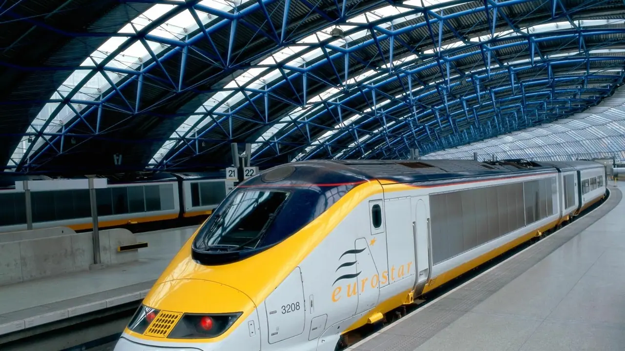 இந்தியாவுக்கு 2 புல்லட் ரயில்களை இலவசமாக வழங்கும் Japan; ஏன்? எதற்காக?