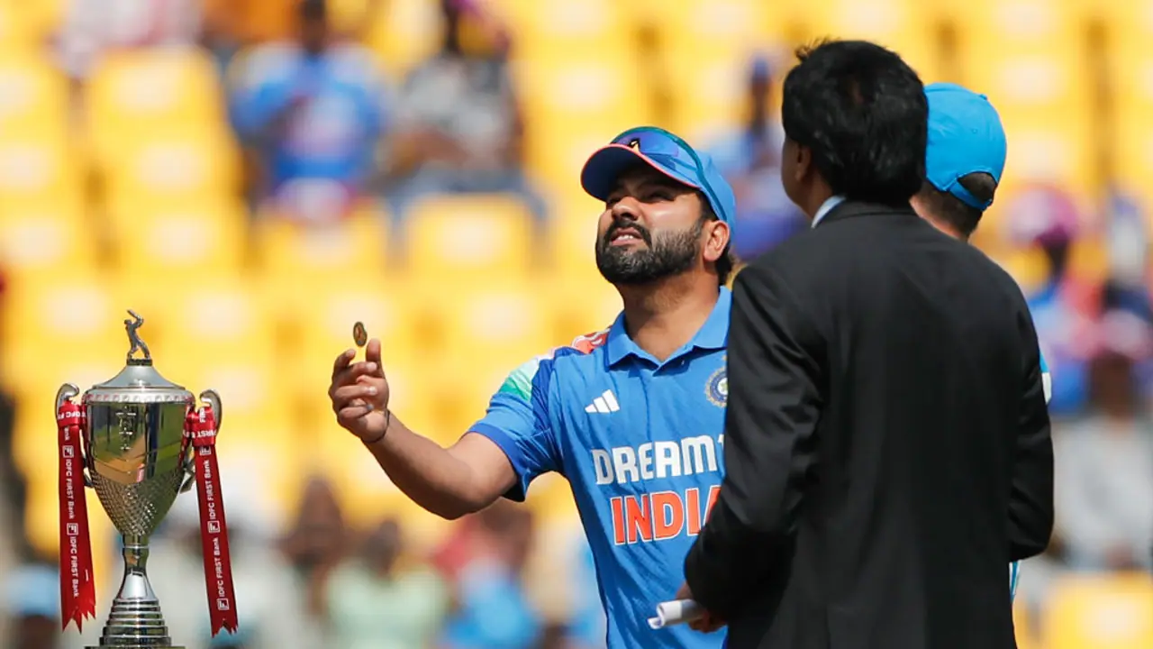 'Lean body is not fitness': Sunil Gavaskar opines on Rohit Sharma's physique during IND vs ENG 1st ODI 