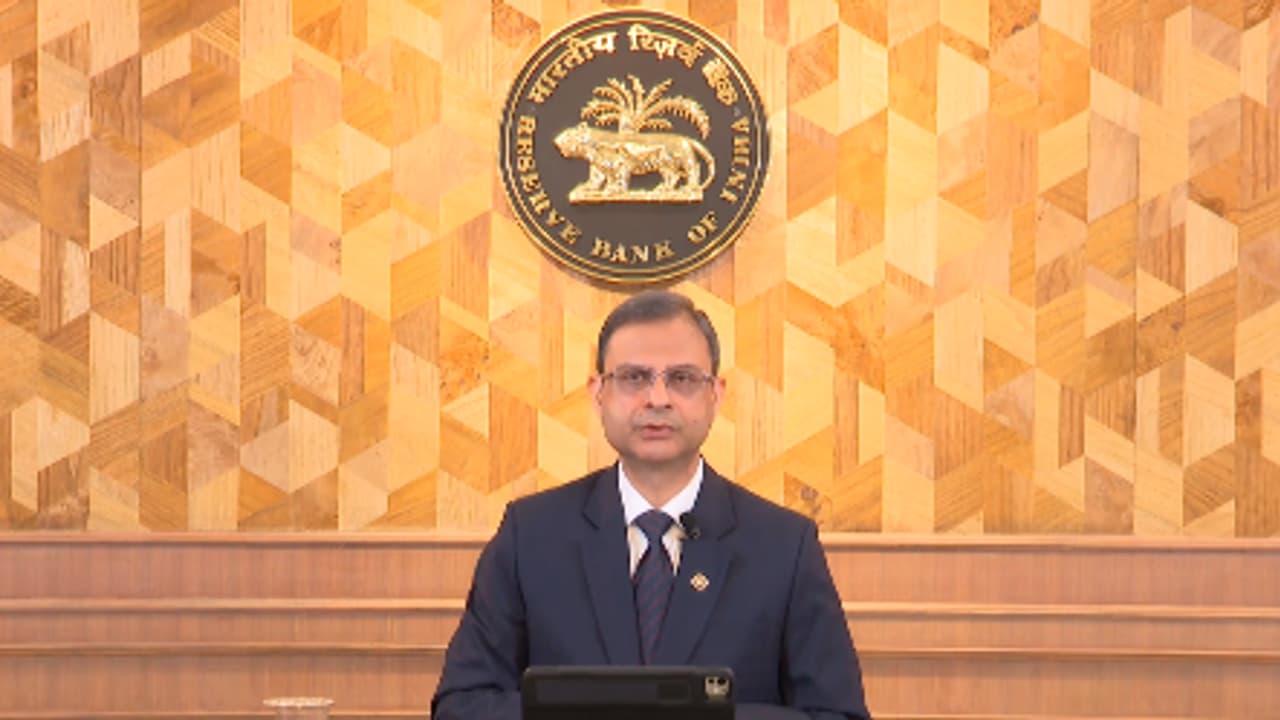 Breaking: ಮನೆ ಕಟ್ಟುವವರಿಗೆ ಗುಡ್ನ್ಯೂಸ್ ನೀಡಿದ ಆರ್ಬಿಐ, ರೇಪೋ ರೇಟ್ 25 ಬೇಸಿಸ್ ಪಾಯಿಂಟ್ಸ್ ಕಡಿತ! Breaking: ಮನೆ ಕಟ್ಟುವವರಿಗೆ ಗುಡ್ನ್ಯೂಸ್ ನೀಡಿದ ಆರ್ಬಿಐ, ರೇಪೋ ರೇಟ್ 25 ಬೇಸಿಸ್ ಪಾಯಿಂಟ್ಸ್ ಕಡಿತ!