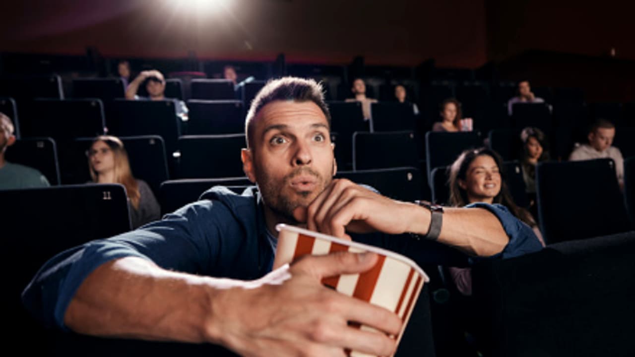 ബജറ്റ് 696 കോടി, കളക്ഷന് 9 ഇരട്ടി! ബോക്സ് ഓഫീസില് ലോക റെക്കോര്ഡ് ഇട്ട് ആ ചിത്രം ബജറ്റ് 696 കോടി, കളക്ഷന് 9 ഇരട്ടി! ബോക്സ് ഓഫീസില് ലോക റെക്കോര്ഡ് ഇട്ട് ആ ചിത്രം