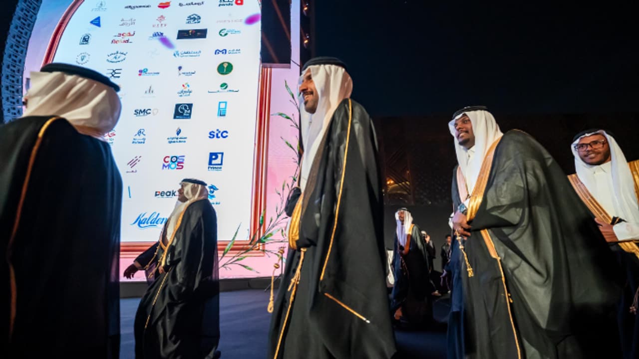 300 ദമ്പതികൾക്ക് വിവാഹം, സമ്മാനമായി കാറും വീടും; ആഘോഷം കെങ്കേമമാക്കി റിയാദ് സീസൺ