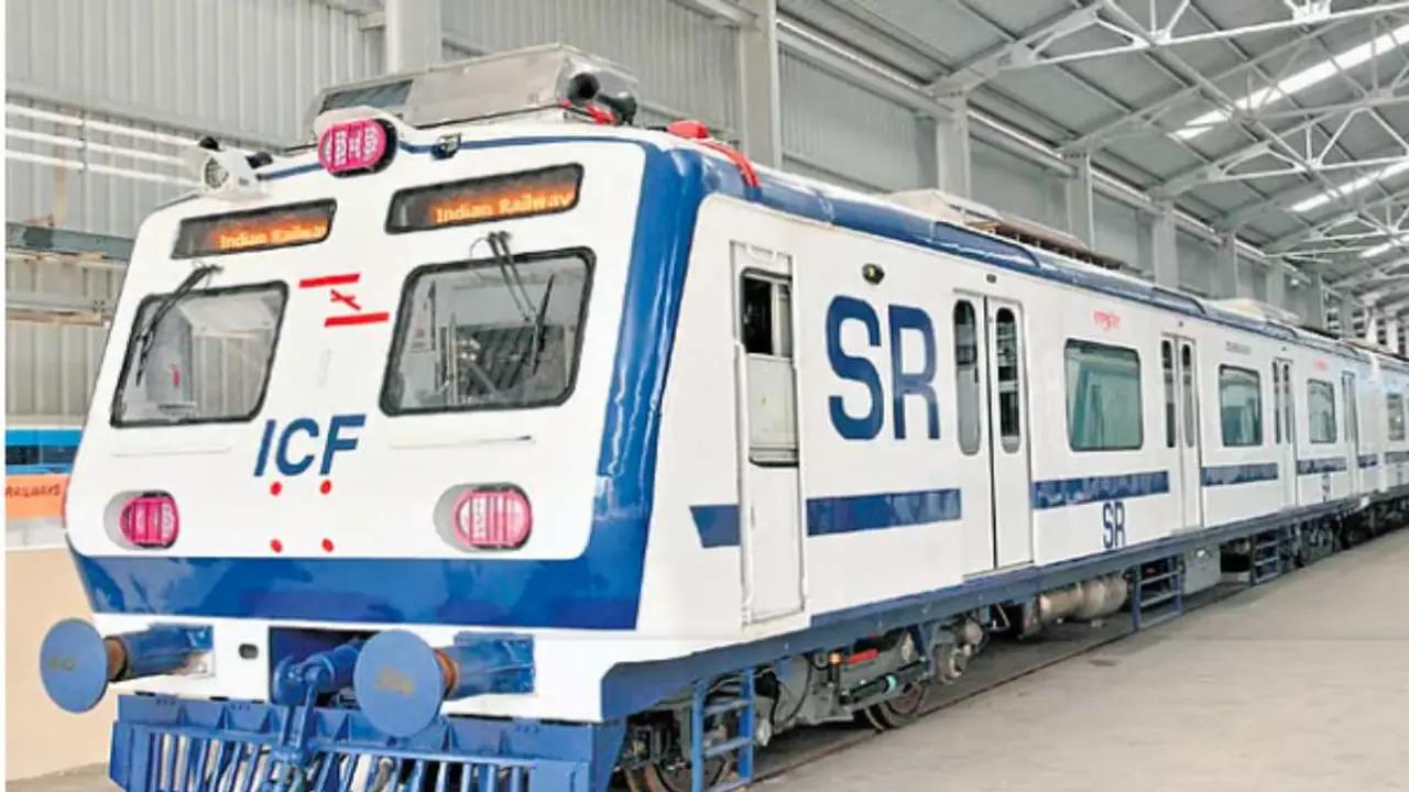 சென்னையில் AC உடன் மின்சார ரயில் சேவை! டிக்கெட் 30 ரூபாய் முதல்!