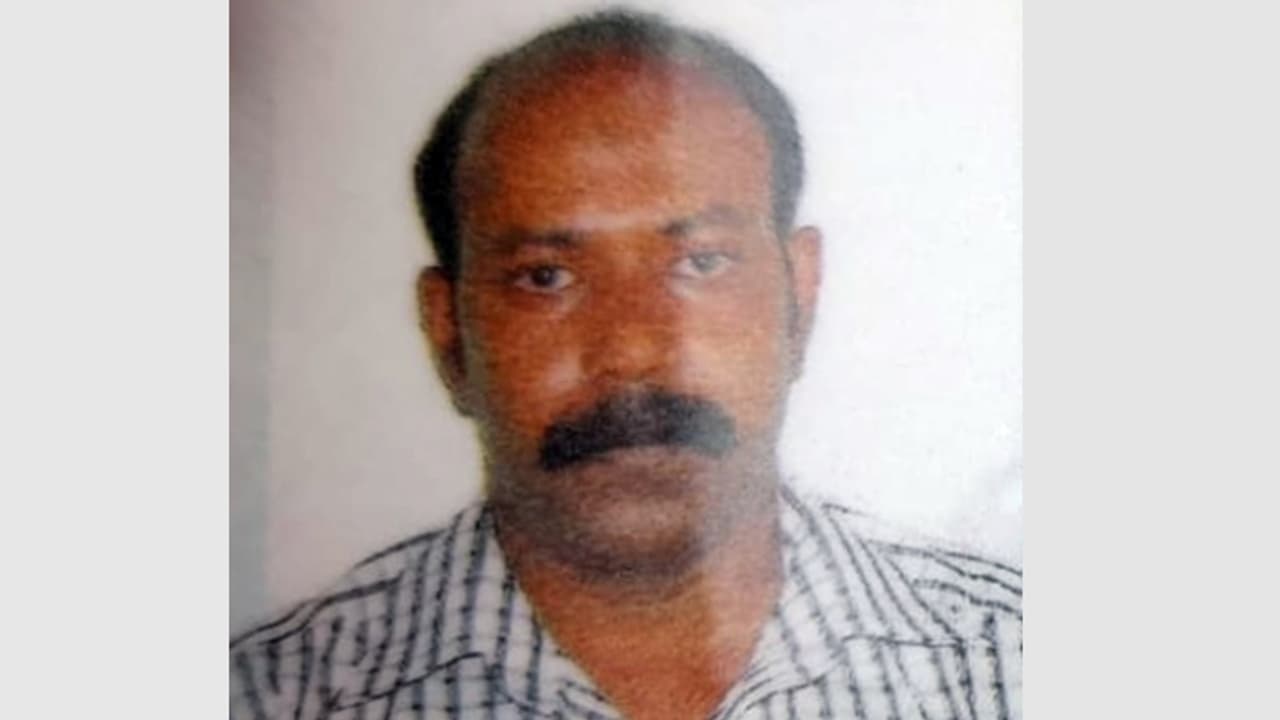 പ്രവാസി മലയാളി സൗദിയിൽ പള്ളിയിൽ കുഴഞ്ഞുവീണ് മരിച്ചു പ്രവാസി മലയാളി സൗദിയിൽ പള്ളിയിൽ കുഴഞ്ഞുവീണ് മരിച്ചു