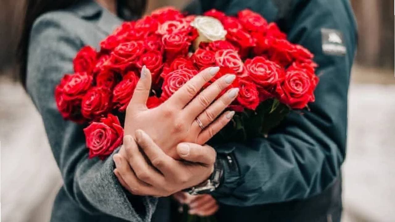 Valentines Day: ಹುಡುಗಿಯನ್ನು ಮೆಚ್ಚಿಸೋಕೆ ಗುಲಾಬಿ ನೀಡಿದ್ರೆ ಸಾಲದು, ಹೀಗ್‌ ಮಾಡಿ ಅಂತಾನೆ ವಾತ್ಸಾಯನ!