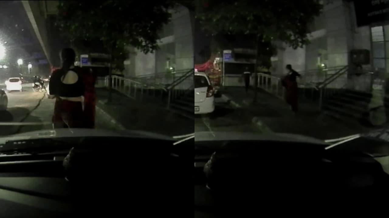 കൊച്ചിയിൽ ട്രാൻസ് വുമണിന് ഇരുമ്പ് വടി കൊണ്ട് ക്രൂരമർദനം; സംഭവം പാലാരിവട്ടം മെട്രോ സ്റ്റേഷന് സമീപം കൊച്ചിയിൽ ട്രാൻസ് വുമണിന് ഇരുമ്പ് വടി കൊണ്ട് ക്രൂരമർദനം; സംഭവം പാലാരിവട്ടം മെട്രോ സ്റ്റേഷന് സമീപം