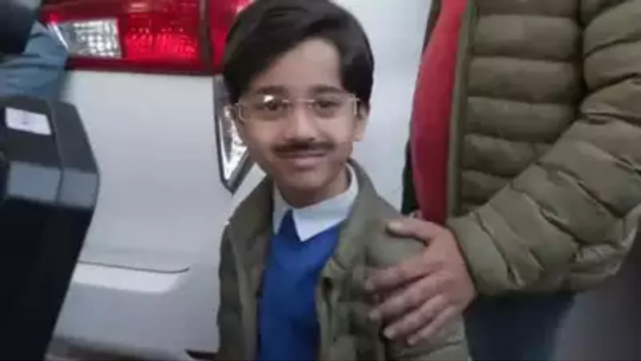 Delhi Election 2025 Results LIVE: 'Mini Kejriwal' steals the show on counting day | WATCH viral video