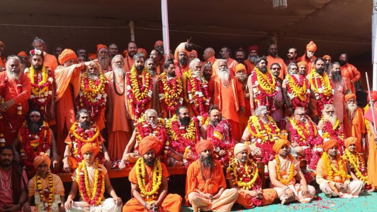 ಮಹಾಕುಂಭದಿಂದ ಹೊರಟ ಅಖಾಡಗಳು, ಹೊಸ ಪಂಚ ಪರಮೇಶ್ವರ ಆಯ್ಕೆ