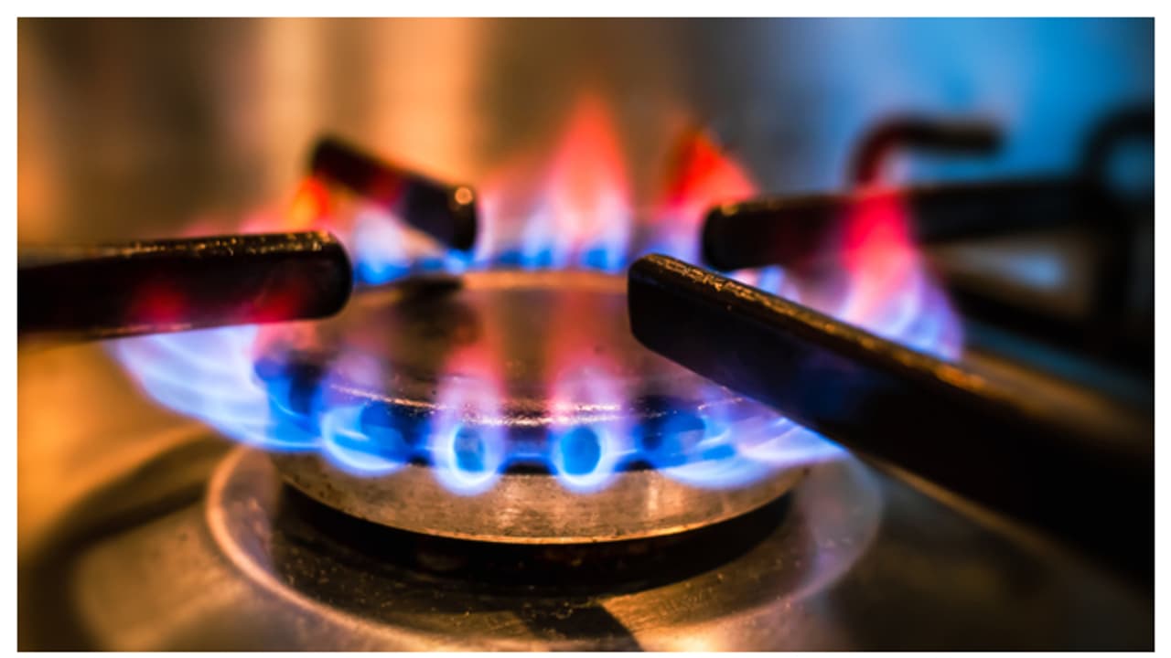 ഫോൺ വിളിയ്ക്കിടെ ശല്യം ചെയ്ത മകനോട് അമ്മയുടെ ക്രൂരത; 10 വയസുകാരനെ ചായപ്പാത്രം ചൂടാക്കി പൊള്ളിച്ചു