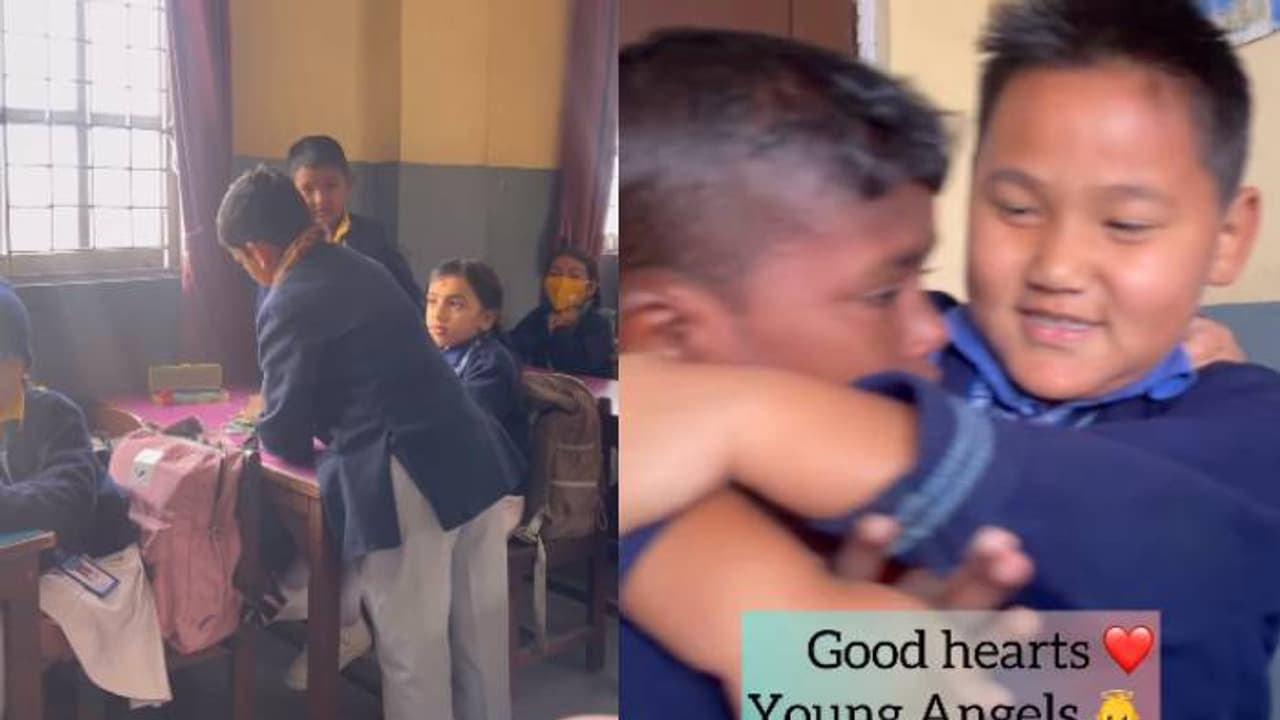 'ഇങ്ങനെ വേണം കുഞ്ഞുങ്ങളെ വളർത്താൻ'; കണ്ണ് നനയിക്കും വീഡിയോ, കൂട്ടുകാരന് പിക്നിക്കിന് പോകാൻ ഫണ്ടുമായി കുട്ടികൾ 'ഇങ്ങനെ വേണം കുഞ്ഞുങ്ങളെ വളർത്താൻ'; കണ്ണ് നനയിക്കും വീഡിയോ, കൂട്ടുകാരന് പിക്നിക്കിന് പോകാൻ ഫണ്ടുമായി കുട്ടികൾ