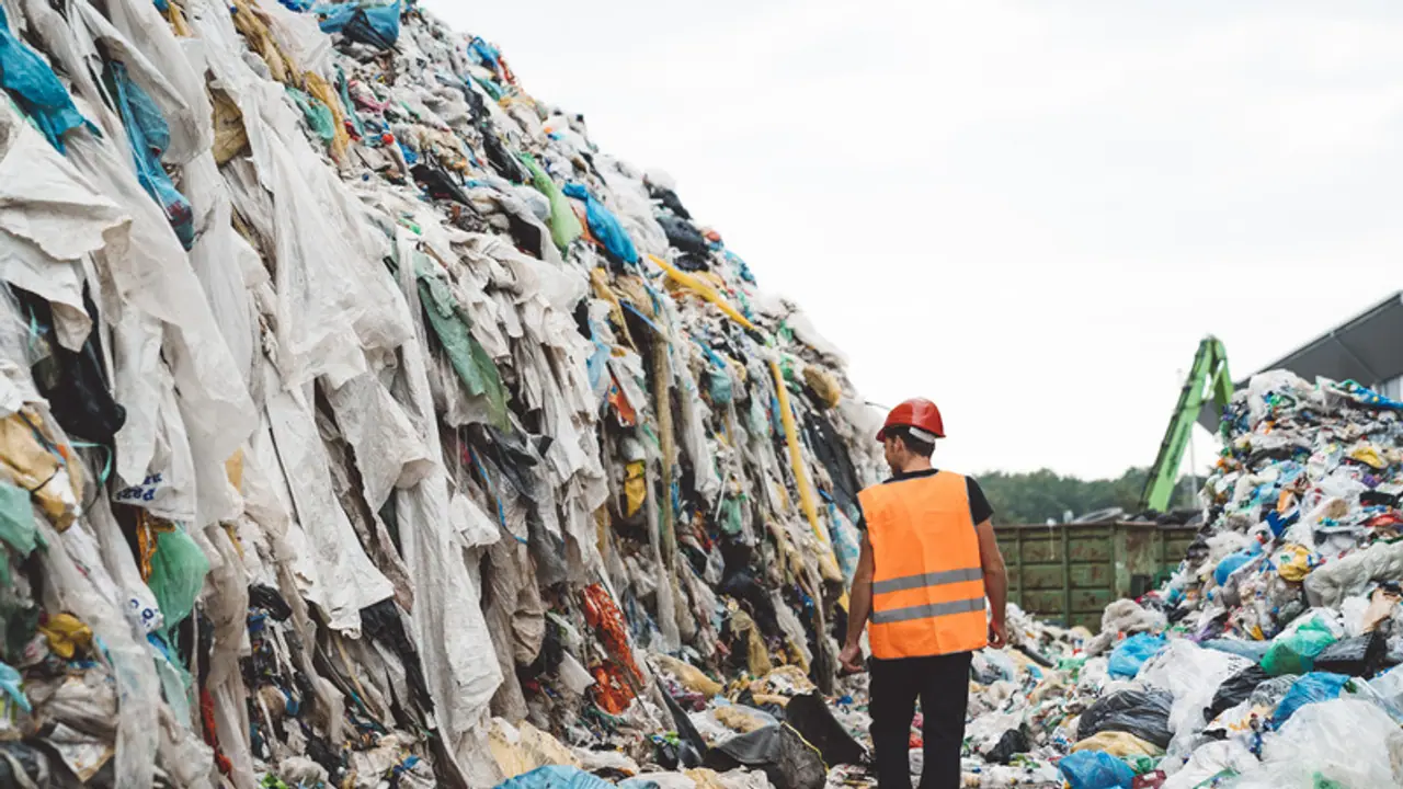 Fashion Sustainability: What happens to your clothes after you throw them away? 