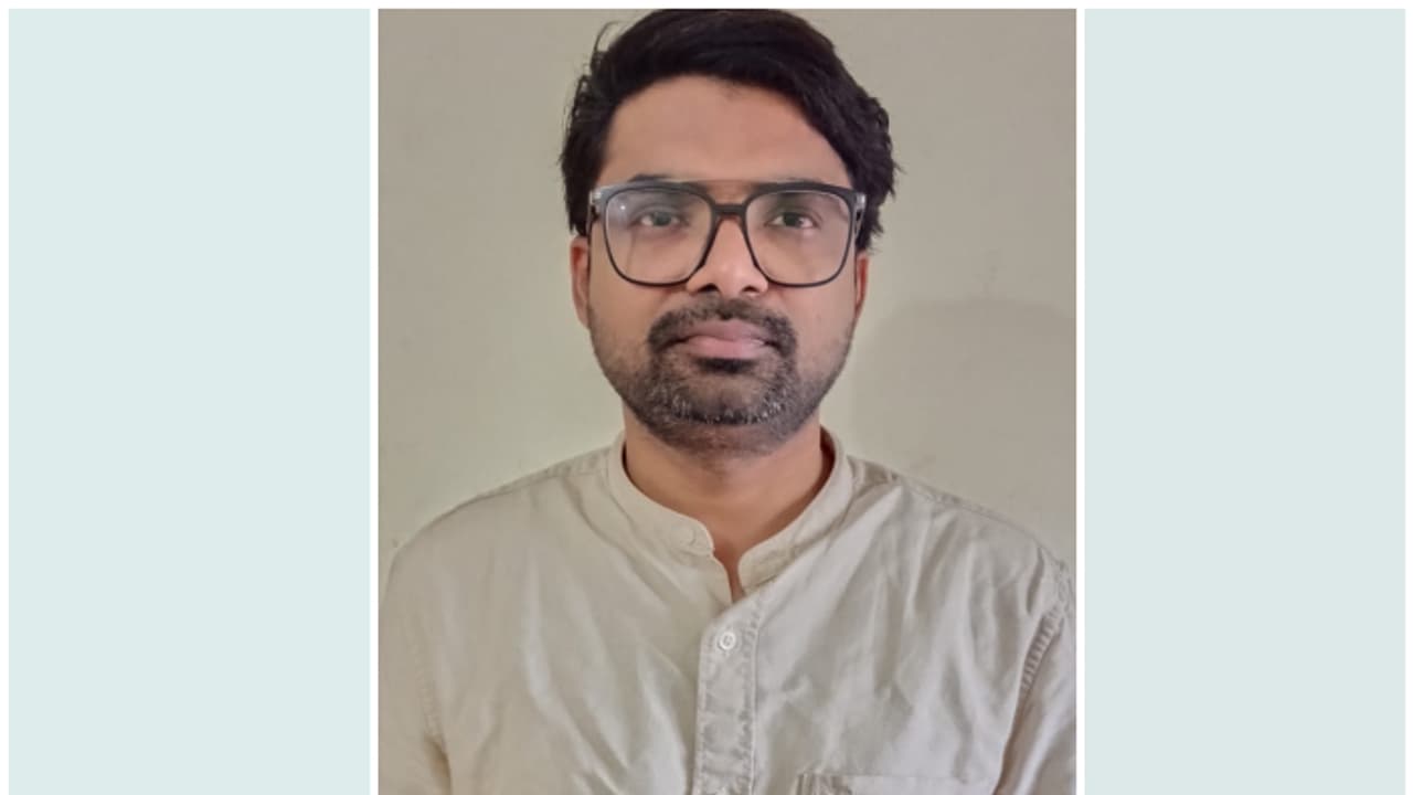 കൊവിഡ് കാലത്ത് കർണാടകയിൽ നിന്ന് വന്ന കണ്ടെയ്നർ, പിടിച്ചത് സ്പിരിറ്റ്; വിദേശത്തേക്ക് മുങ്ങിയ പ്രതി അറസ്റ്റിൽ കൊവിഡ് കാലത്ത് കർണാടകയിൽ നിന്ന് വന്ന കണ്ടെയ്നർ, പിടിച്ചത് സ്പിരിറ്റ്; വിദേശത്തേക്ക് മുങ്ങിയ പ്രതി അറസ്റ്റിൽ