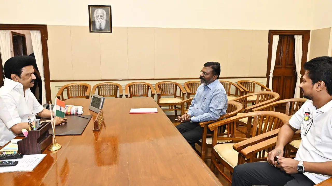 ஸ்டாலினை திடீரென சந்தித்த திருமாவளவன்.! இது தான் காரணமா.?