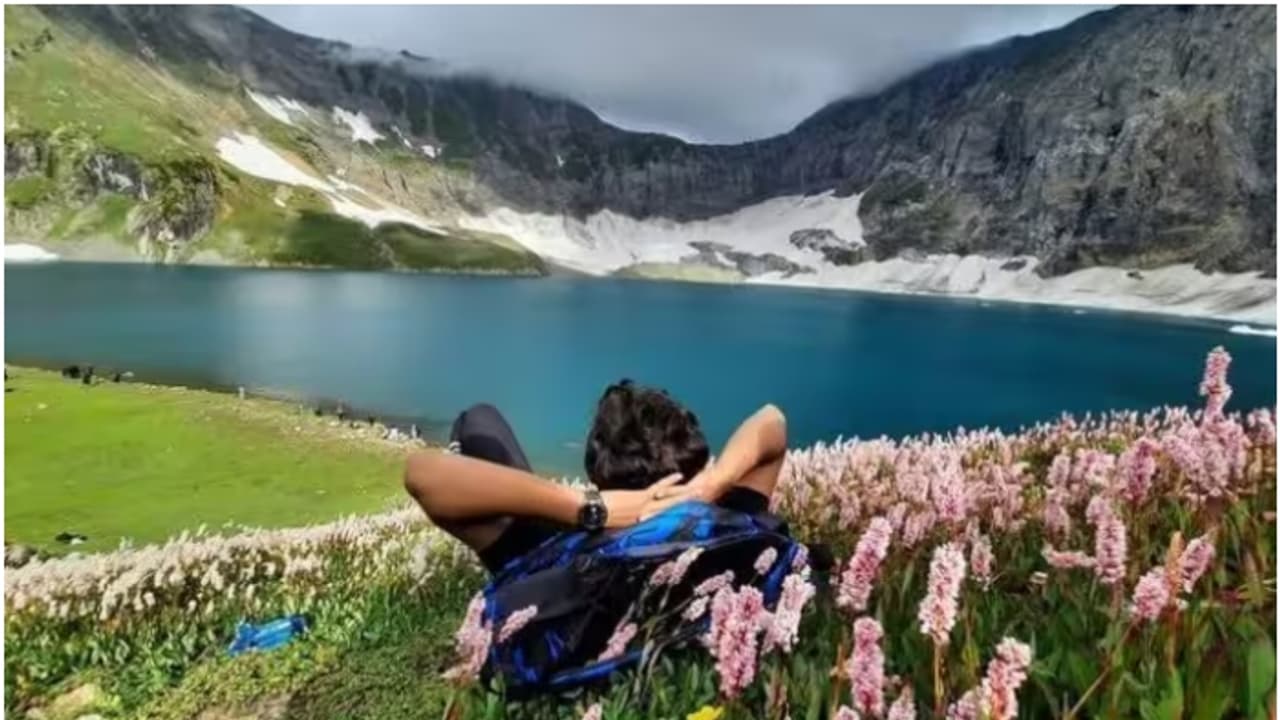 'നൊസ്റ്റാൾജിക്കേഷൻ'; പുത്തൻ യാത്രാ ട്രെൻഡ് കിടുവാണ്! 'നൊസ്റ്റാൾജിക്കേഷൻ'; പുത്തൻ യാത്രാ ട്രെൻഡ് കിടുവാണ്!