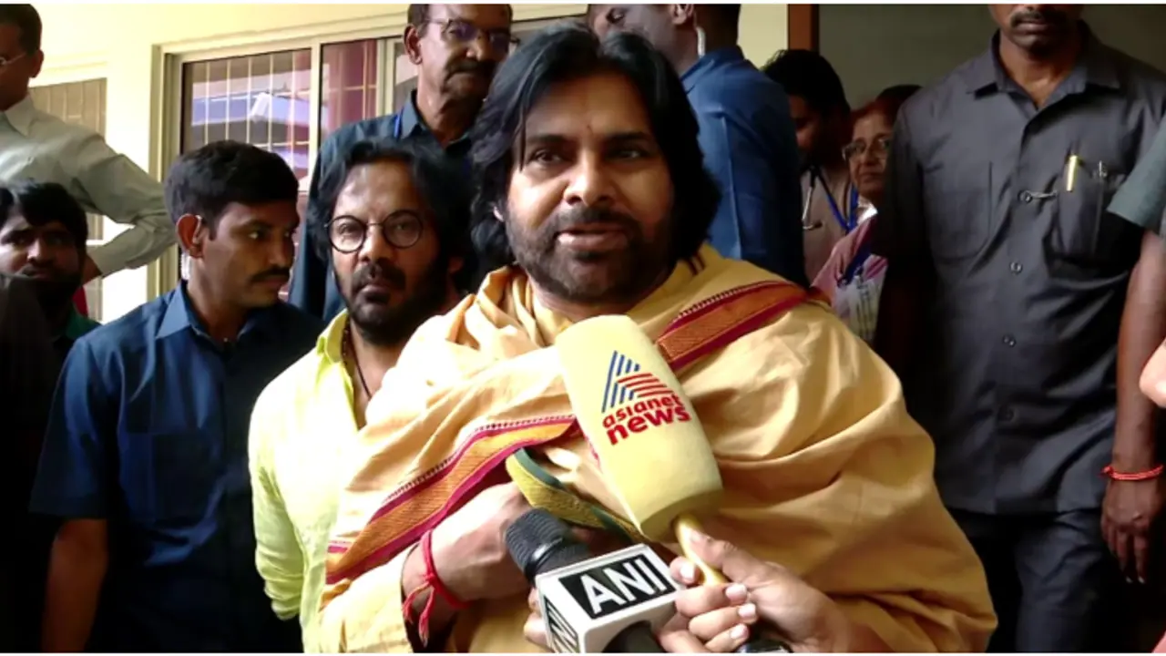 'രാഷ്ട്രീയമില്ല, വർഷങ്ങളായുള്ള ആഗ്രഹം'; ക്ഷേത്ര ദർശനത്തിനും ആയുർവേദ ചികിത്സയ്ക്കുമായി പവൻ കല്യാണ്‍ കേരളത്തിൽ