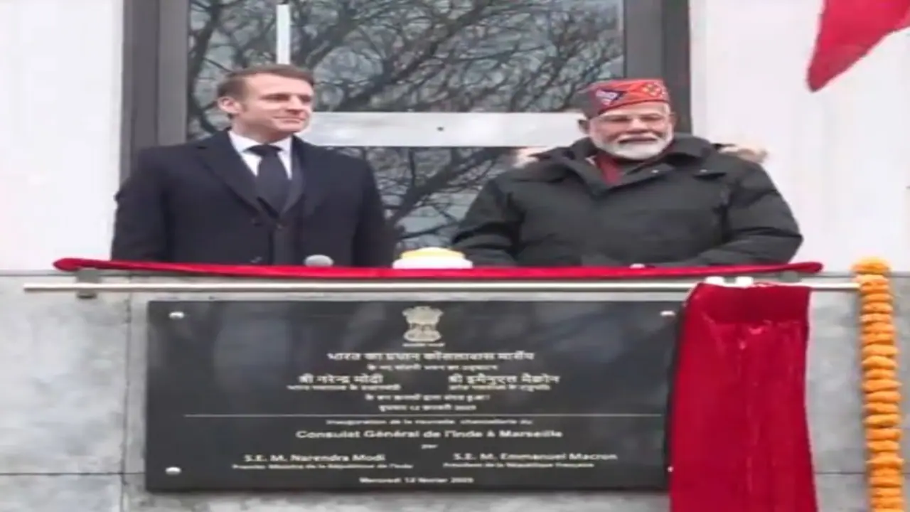 PM Modi, Macron interact with Indian community in France (WATCH)