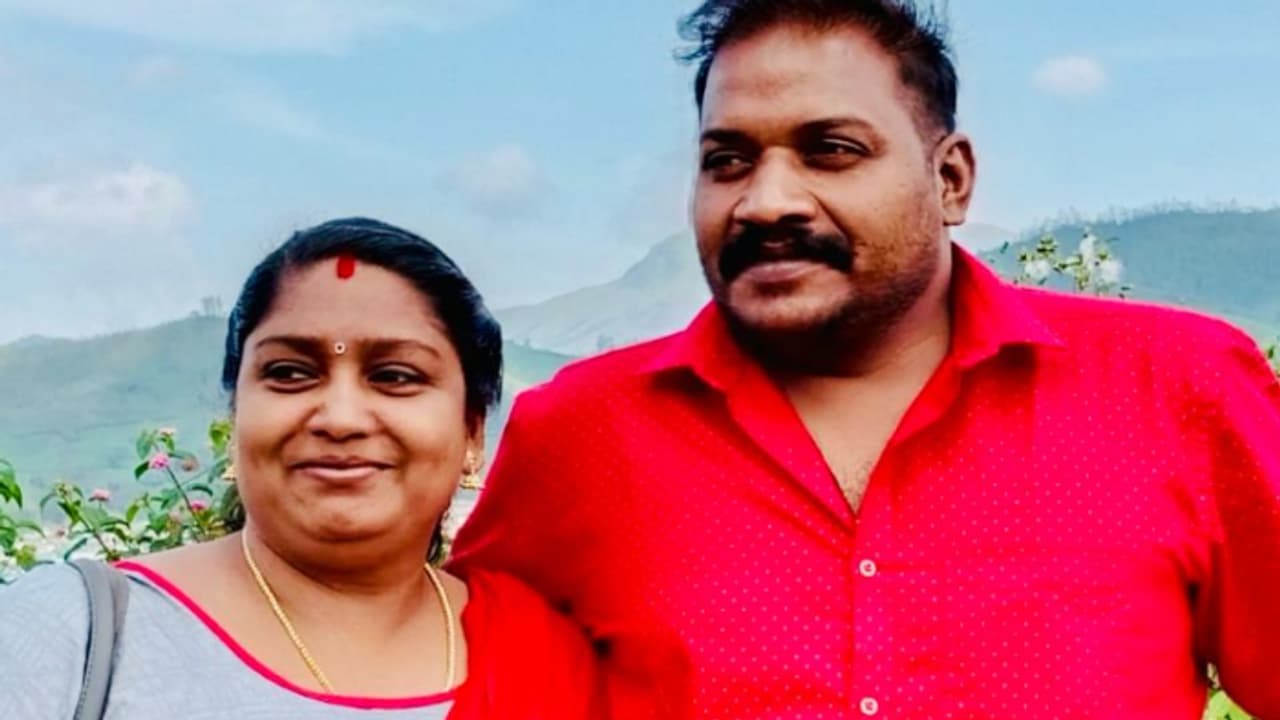 സൗദിയിലെ ഫ്ലാറ്റിൽ കണ്ടെത്തിയ മലയാളി ദമ്പതികളുടെ മൃതദേഹം രണ്ടര മാസത്തിനുശേഷം നാട്ടിലേക്ക് സൗദിയിലെ ഫ്ലാറ്റിൽ കണ്ടെത്തിയ മലയാളി ദമ്പതികളുടെ മൃതദേഹം രണ്ടര മാസത്തിനുശേഷം നാട്ടിലേക്ക്