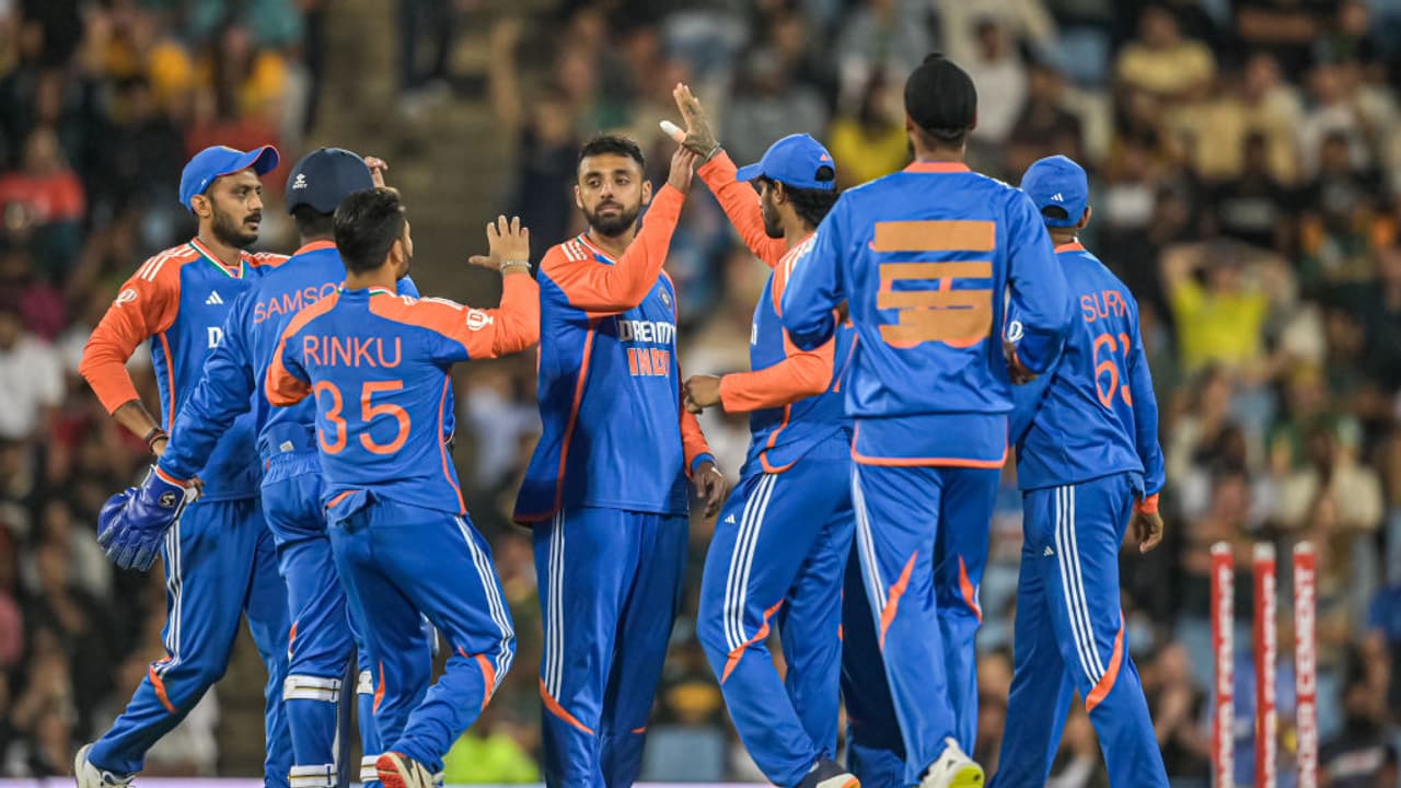 ചാമ്പ്യൻസ് ട്രോഫി ടീമിലെത്തിയതിന് പിന്നാലെ ഇന്ത്യൻ താരത്തിന് പരിക്ക്; ടീമില്‍ വീണ്ടും മാറ്റത്തിന് സാധ്യത