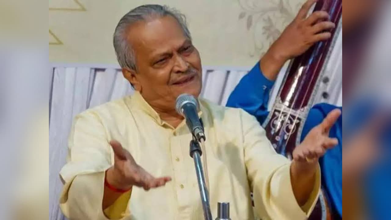 பிரபல இந்துஸ்தானி பாடகர் பிரபாகர் கரேக்கர் காலமானார்