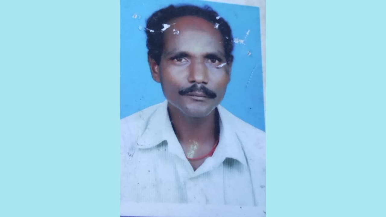 ആരോഗ്യപ്പച്ചയെ ലോകത്തിന് കാട്ടിക്കൊടുത്ത ഈച്ചൻ കാണി ഗുഹയ്ക്കുള്ളിൽ മരിച്ച നിലയിൽ ആരോഗ്യപ്പച്ചയെ ലോകത്തിന് കാട്ടിക്കൊടുത്ത ഈച്ചൻ കാണി ഗുഹയ്ക്കുള്ളിൽ മരിച്ച നിലയിൽ