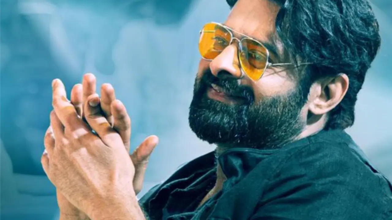 സീതാ രാമം സംവിധായകനൊപ്പം പ്രഭാസ്, ചിത്രത്തിന്റെ പുതിയ അപ്ഡേറ്റ് സീതാ രാമം സംവിധായകനൊപ്പം പ്രഭാസ്, ചിത്രത്തിന്റെ പുതിയ അപ്ഡേറ്റ്