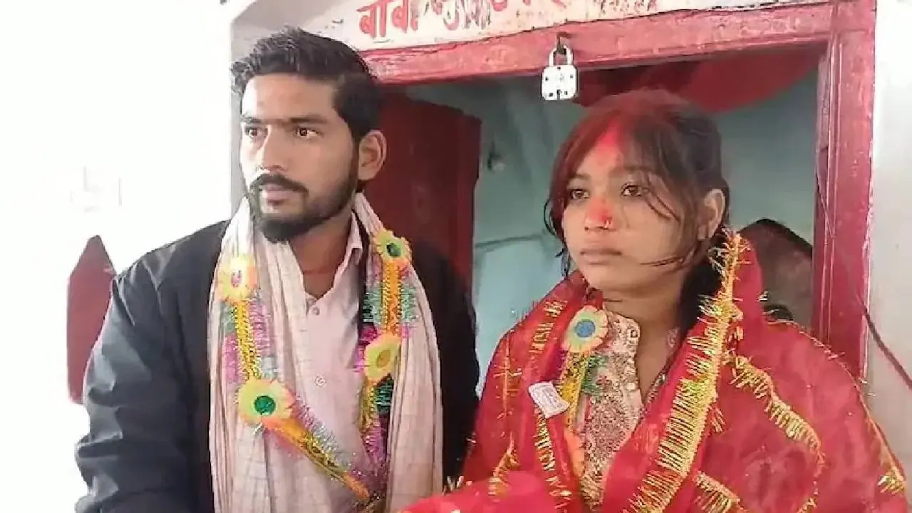 ಕುಡುಕ ಗಂಡನಿಗೆ ಮೈತುಂಬಾ ಸಾಲ, ಲೋನ್ ವಸೂಲಿಗೆ ಬರ್ತಿದ್ದ ಯುವಕನ್ನೇ ಮದುವೆಯಾದ ಮಹಿಳೆ! ಕುಡುಕ ಗಂಡನಿಗೆ ಮೈತುಂಬಾ ಸಾಲ, ಲೋನ್ ವಸೂಲಿಗೆ ಬರ್ತಿದ್ದ ಯುವಕನ್ನೇ ಮದುವೆಯಾದ ಮಹಿಳೆ!