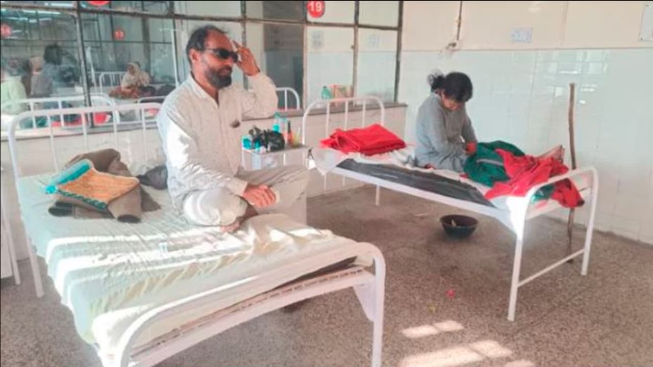  ನಾಪತ್ತೆಯಾಗಿದ್ದ ಪತ್ನಿ ಆಸ್ಪತ್ರೆಯಲ್ಲಿ ಪಕ್ಕದ ಬೆಡ್‌ನಲ್ಲೇ ಪತ್ತೆ 