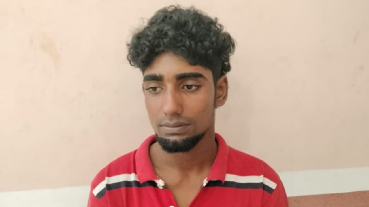 'നല്ല കള്ള് ആ ഷാപ്പിൽ കിട്ടും'; കൊച്ചിയിൽ അതിഥി തൊഴിലാളിയെ പറ്റിച്ച് മൊബൈൽ ഫോണും പണവും കവർന്ന യുവാവ് പിടിയിൽ