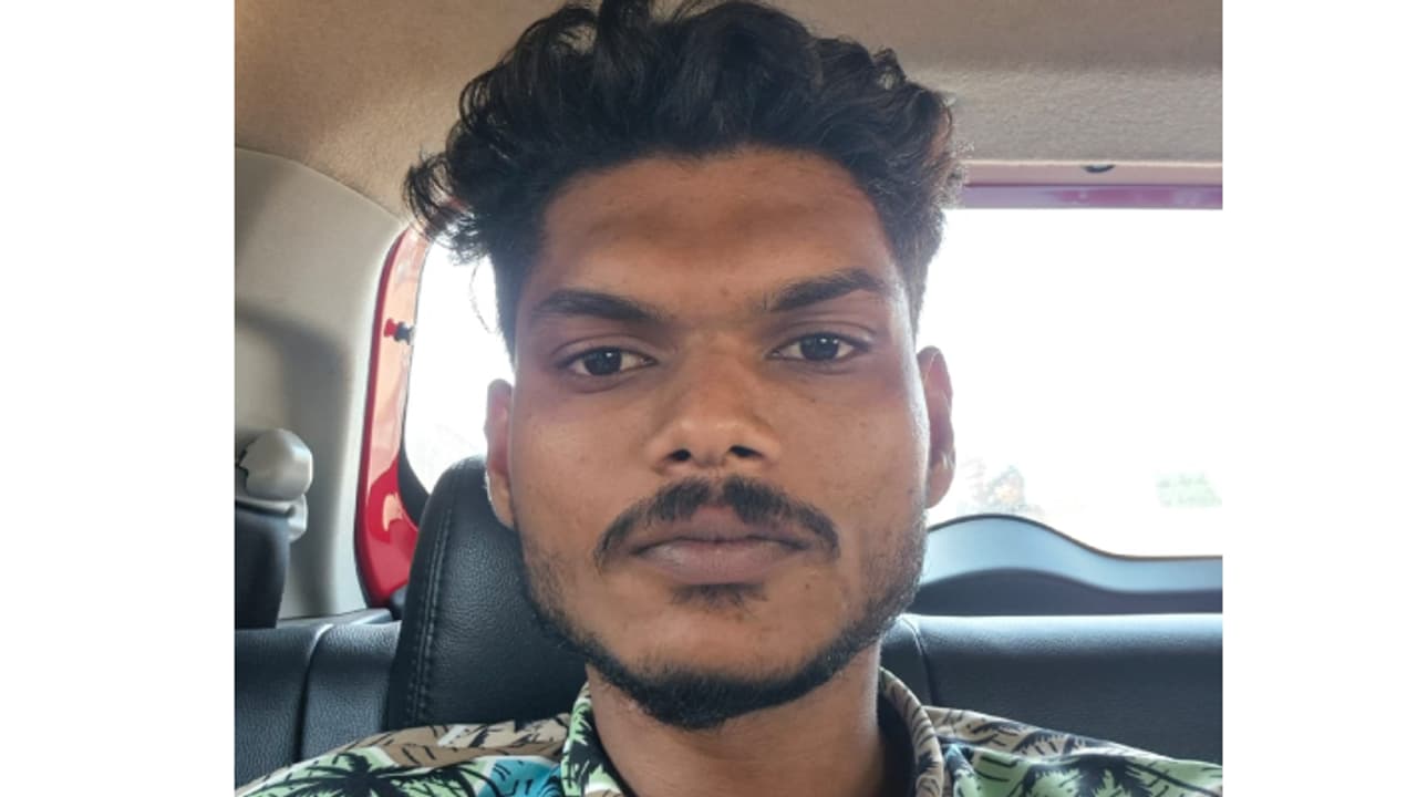 75 വർഷം കഠിന തടവ് ശിക്ഷ! 23കാരനെ മഞ്ചേരി കോടതി ശിക്ഷിച്ചത് ഒരു വർഷത്തോളം 16കാരിയെ ലൈംഗികമായി പീഡിപ്പിച്ചതിന് 75 വർഷം കഠിന തടവ് ശിക്ഷ! 23കാരനെ മഞ്ചേരി കോടതി ശിക്ഷിച്ചത് ഒരു വർഷത്തോളം 16കാരിയെ ലൈംഗികമായി പീഡിപ്പിച്ചതിന്