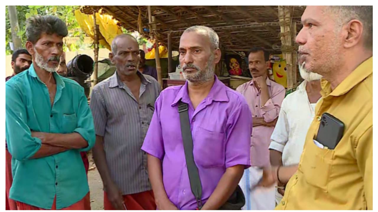 കാരുണ്യം തീരെയില്ല, കണ്ണില്ചോരയും; ഒരുഭാഗം തളർന്നയാളുടെ ലോട്ടറി ടിക്കറ്റ് മോഷ്ടിച്ചു, ക്രൂരത പാലക്കാട് കാരുണ്യം തീരെയില്ല, കണ്ണില്ചോരയും; ഒരുഭാഗം തളർന്നയാളുടെ ലോട്ടറി ടിക്കറ്റ് മോഷ്ടിച്ചു, ക്രൂരത പാലക്കാട്