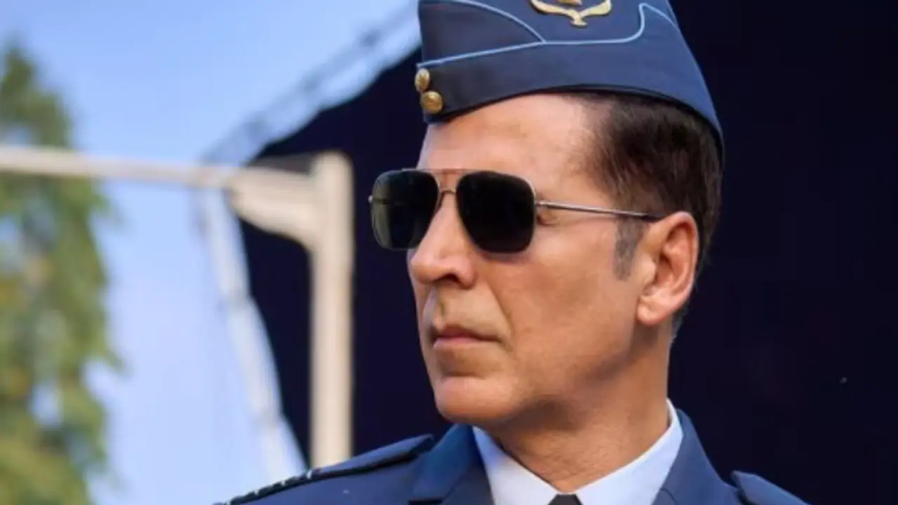 ബജറ്റിന്റെ പകുതി അക്ഷയ് കുമാറിന്റെ പ്രതിഫലം, പിന്നെങ്ങനെ ലാഭം കിട്ടാനാ? ആഗോളതലത്തില്‍ സ്‍കൈ ഫോഴ്‍സ് നേടിയത്